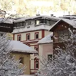Traube Otel