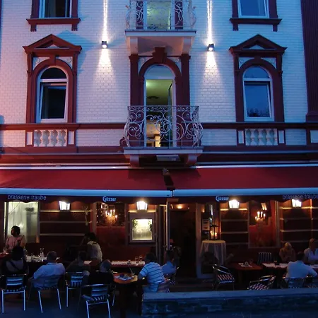 トラウベ ホテル