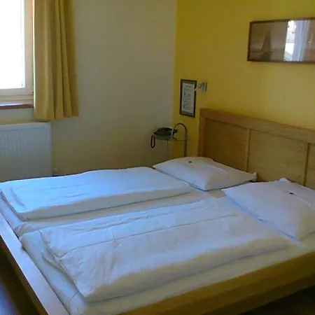 Traube Szálloda 3*