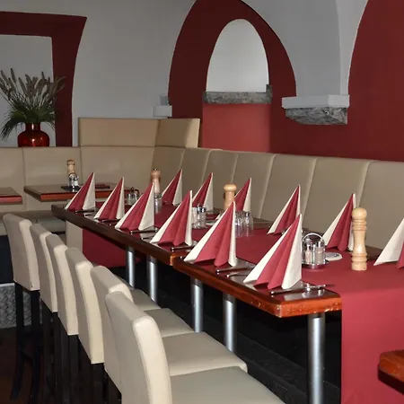 Hotel Traube 3*